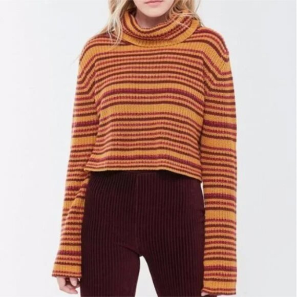 Urban Outfitters Mackenna Striped Turtleneck Sweater Cropped 70s Vibe Loose XS - Picture 1 of 11